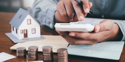 Should You Manage Your Florida Vacation Rental Yourself? DIY vs Hiring a Pro